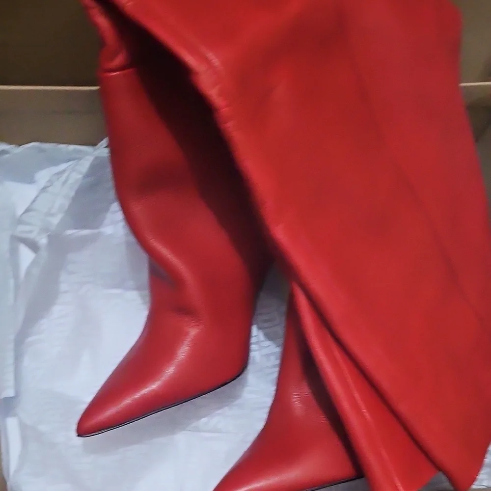 Steve Madden Women's Bellamie Knee-High Slouch Dress Boots - Red Le. USED ONCE